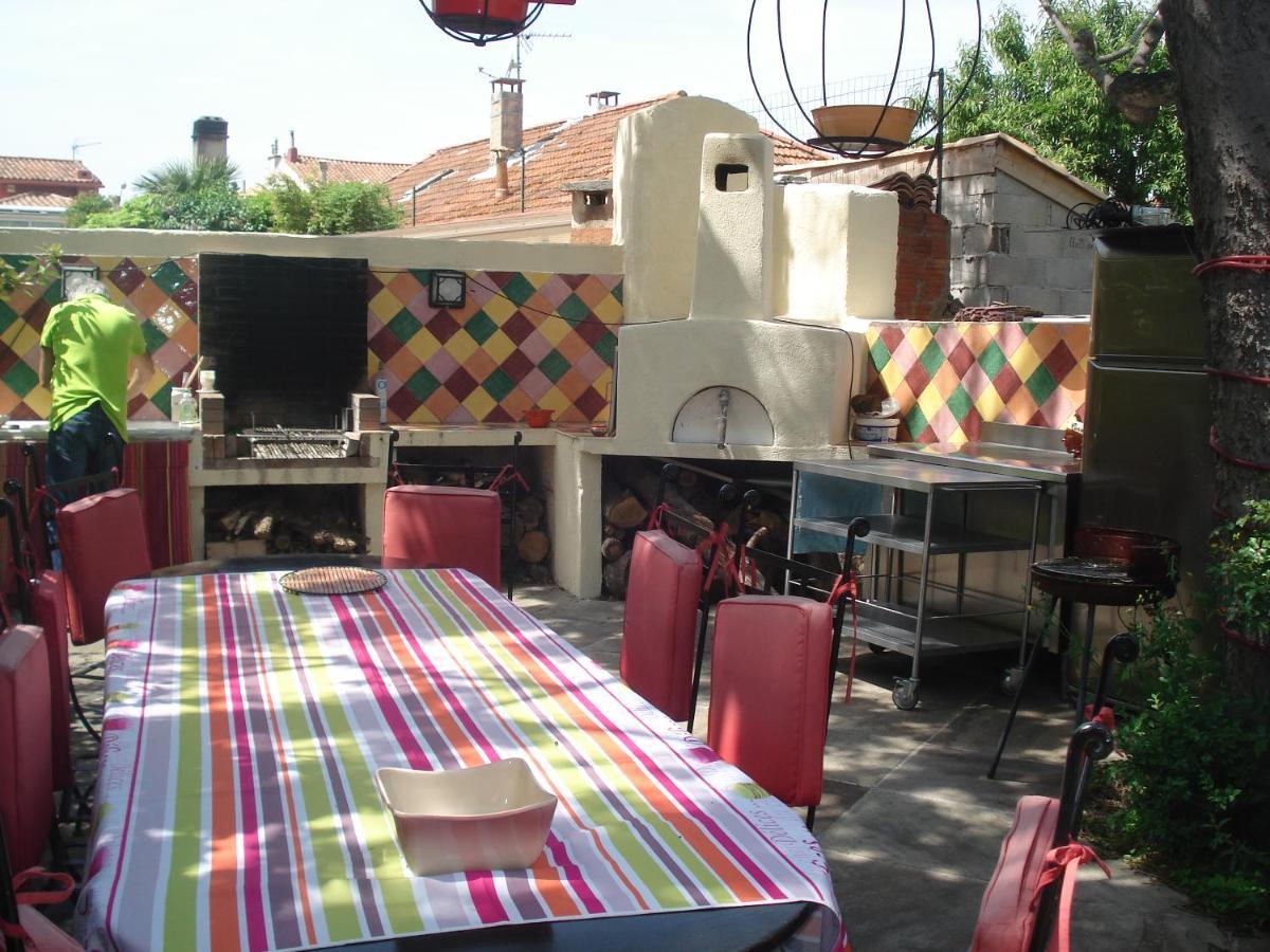 APPARTEMENT EN SOUS SOL DE VILLA avec accès jardin et piscine Marseille Extérieur photo