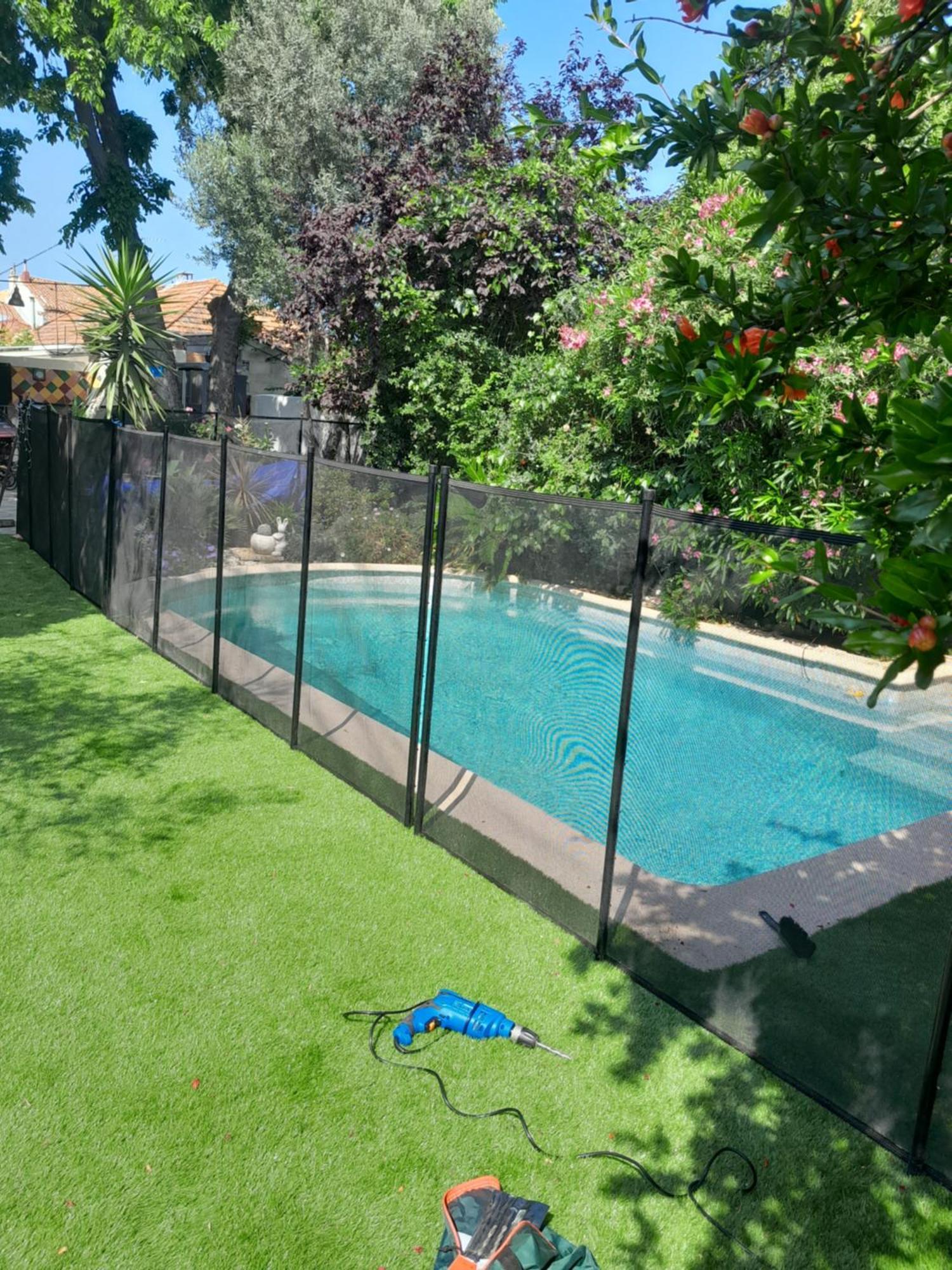APPARTEMENT EN SOUS SOL DE VILLA avec accès jardin et piscine Marseille Extérieur photo